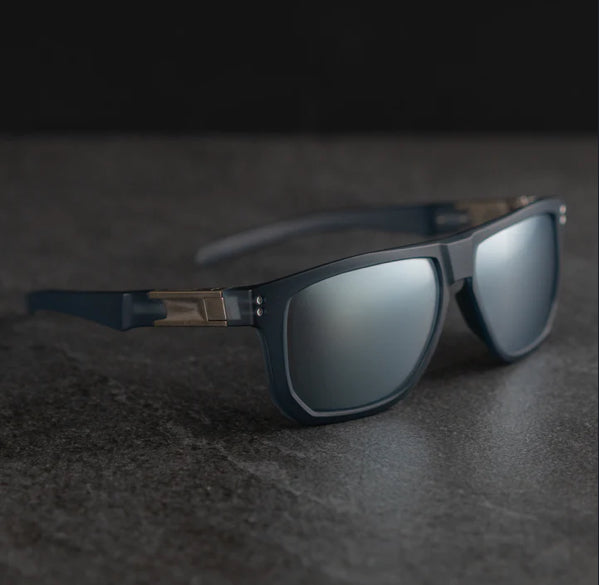 PM-01 CORSAIR (Diffused Navy Frame)
