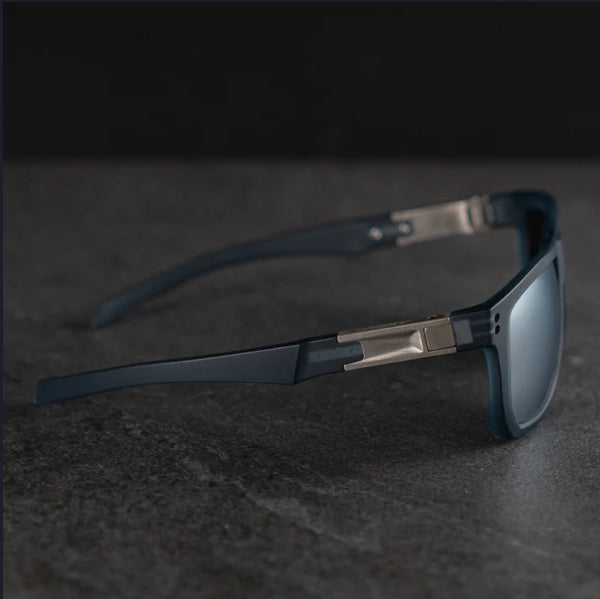 PM-01 CORSAIR (Diffused Navy Frame)