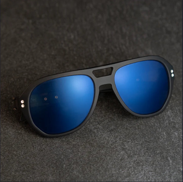 PM-06 CORSAIR (Diffused Taupe Frame)