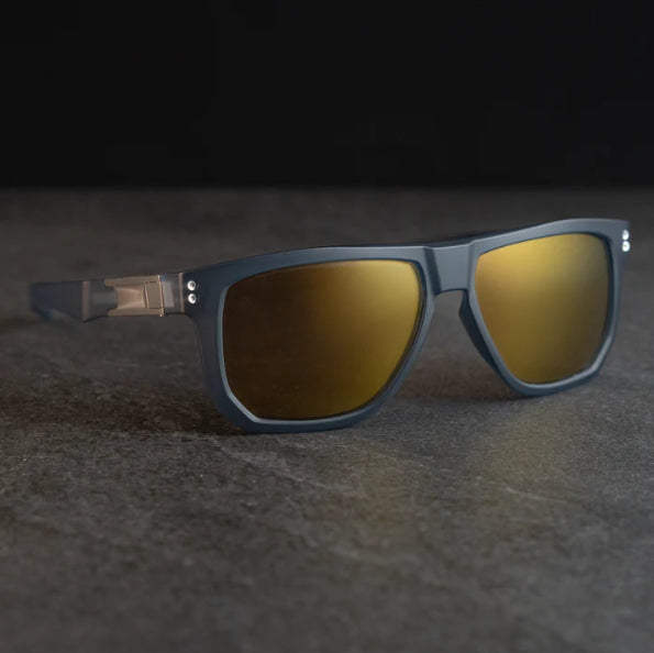 PM-01 CORSAIR (Diffused Navy Frame)