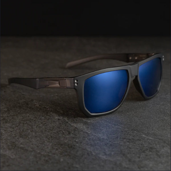 PM-01 CORSAIR (Diffused Taupe Frame)