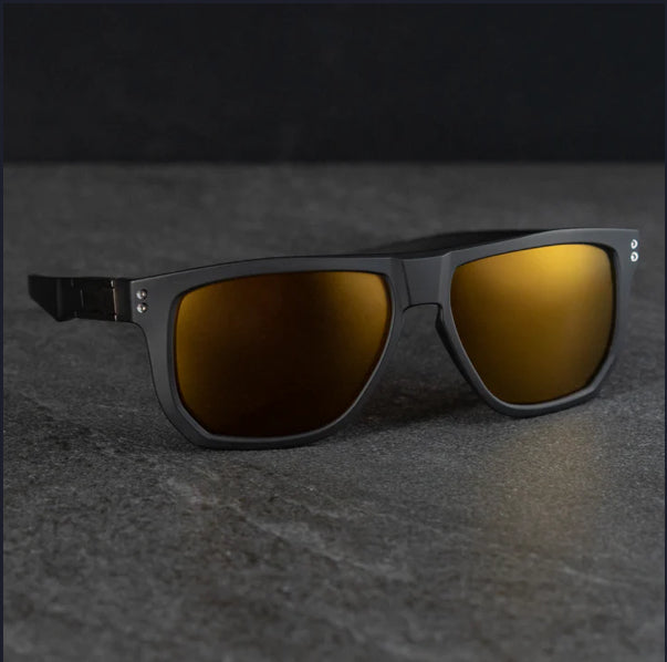 PM-01 CORSAIR (Diffused Taupe Frame)